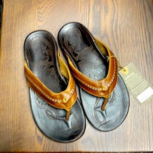 Olukai Mens sz 10 Mea Ola - Tan / dk Java